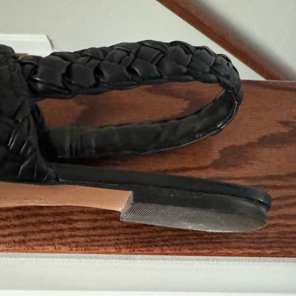 Vince Camuto Lasnit Black Woven Mules Size 8.5 - Picture 3 of 3